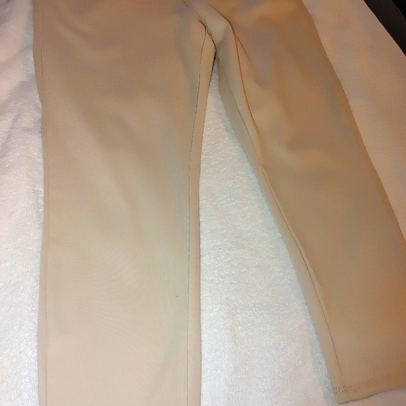 Time & True beige pull on pants. XL Never worn - Picture 4 of 10